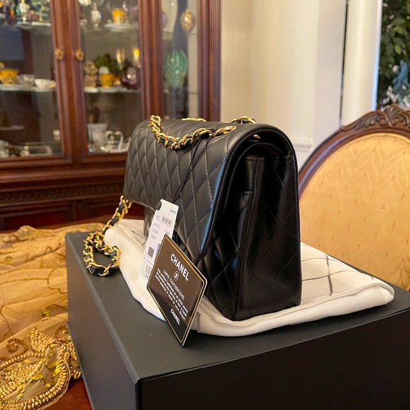 **Sold** Instg  Chanel Classic Flap New Authentic - Picture 5 of 11